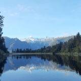 Reflektion der Südalpen Neuseelands im Lake Matheson